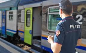 Investita treno Busto Arsizio